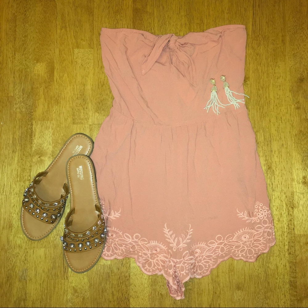 Kendall & Kylie Strapless Romper Size M